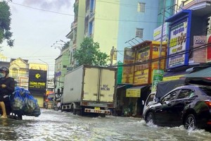 Southern region braces for thunderstorms, tornadoes, rough seas