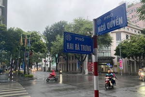 Drizzles in the North on return to work day