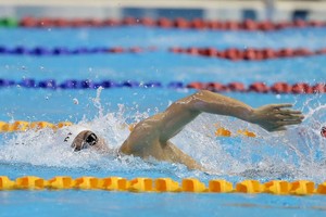 Nguyen Huy Hoang breaks 1500m freestyle record at Thai Age Group Championships