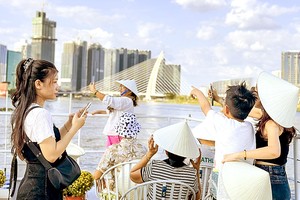 Domestic, outbound tours bustling during April 30, May 1 holiday