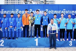 Vietnam finswimming leads Southeast Asian Championship with nine golds