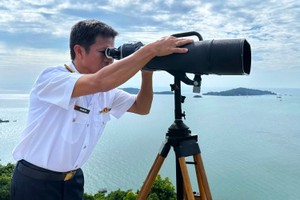 Guardian eyes amidst the vast seas