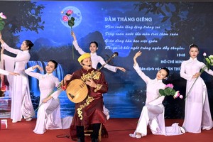 Vietnam Poetry Day 2025 kicks off in HCMC