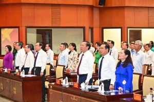 HCMC approves extra support for officials affected by restructuring