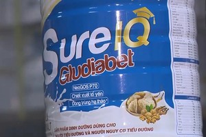 Four more arrested in massive counterfeit milk powder scandal in Hanoi