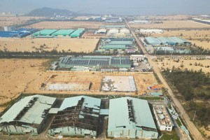 Factories, warehouses in Nhon Hoi Economic Zone devastated by typhoon No.13