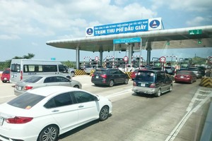 Non-stop toll collection piloted on certain expressways nationwide
