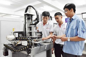 Students of HCMC Technical and Economic College in the workshop session
