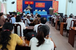 The meeting between the second unit of HCMC People’s Council and voters (Photo: SGGP)
