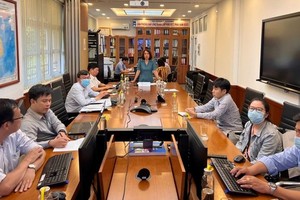 Deputy Minister of Health Nguyen Thi Lien Huong chaired the urgent meeting for preventative measures against monkeypox. 