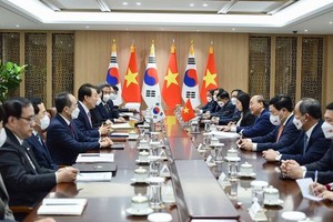 The meeting between President Nguyen Xuan Phuc and President of RoK