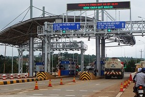 3 investors propose BOT fee increase