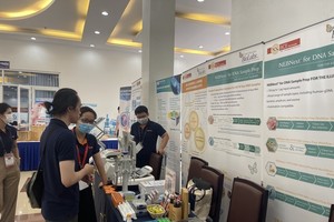 The exhibition booths in the congress