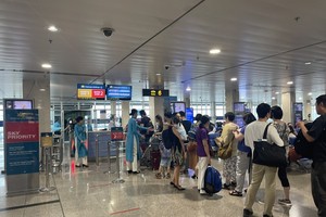 Passengers at Tan Son Nhat airport