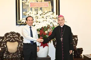 HCMC Party Chief offers heartfelt Christmas wishes to Catholic Church leadership