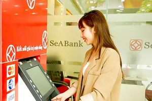 All magnetic stripe ATM cards will be deactivated across the entire banking system from July 1, 2025 (Photo: SGGP)