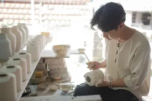 Huynh Xuan Huynh is rediscovering the traditional Lai Thieu pottery of the old Southern region