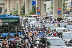 Hanoi’s gasoline motorbike ban: Correct policy in need of effective solutions
