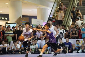 Các thí sinh tranh tài tại Hội trại