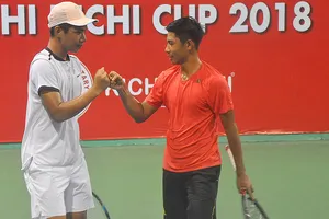 Thái Nguyên – Tiến Thịnh vào chung kết đôi nam. Ảnh: NHẬT ANH