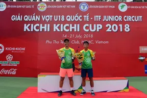 Thái Nguyên – Tiến Thịnh về nhì ở nội dung đôi nam. Ảnh: Nhật Anh