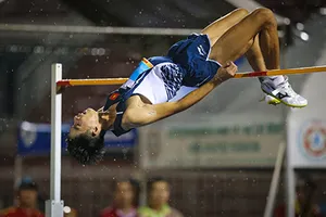 VĐV Vũ Đức Anh đoạt HCV ở mức xà 2 m 18. Ảnh Dũng Phương