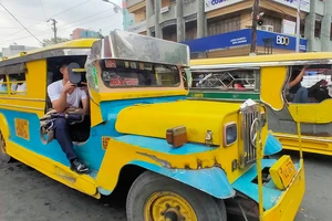Đặc sản kẹt xe ở thủ đô Manila (Philippines). Ảnh: DŨNG PHƯƠNG