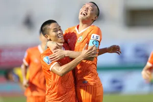 Niềm vui chiến thắng của nhà Bình Định ở trận khai mạc mùa giải hạng nhất 2020. Ảnh: Dũng Phương