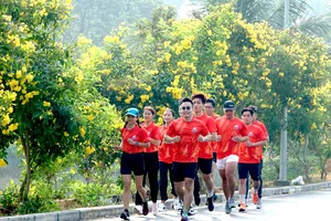Giải half-marathon “Tự hào Tổ quốc tôi” 2024 - Chào đón những bước chân về miền lịch sử. Ảnh: Quỳnh Mai