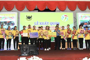 Lễ xuất quân đội Bóng chuyền nữ VTV – Bình Điền Long An - Quyết tâm vào đến trận chung kết. Ảnh: Quỳnh Mai