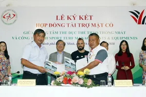 Với gần 7 tỷ đồng tài trợ, mặt sân Thống Nhất sẽ “mượt như lụa”