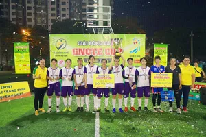 Đội DP Cosmetic vô địch giải năm nay. Ảnh: Anh Trần