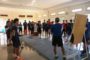 HA.GL thuận lợi khi tập khép kín tại Trung tâm thể thao ở Hàm Rồng. Ảnh: Minh Trần