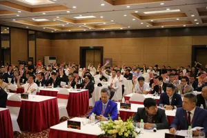 Các đại biểu trong phần biểu quyết. Ảnh: Anh Trần