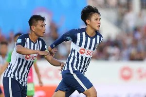 BR-VT áp sát ngôi đầu của Khánh Hòa. Ảnh: DŨNG PHƯƠNG