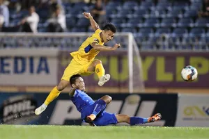 Cả Quảng Nam lẫn SLNA đều đang sa sút trong các vòng vừa qua. Ảnh: Viết Định 