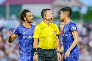 LS V-League 2020 đang ngày càng quyết liệt. Ảnh: MINH HOÀNG