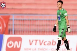 Thủ môn Văn Toản có nhiều nhiều nhiều kinh nghiệm nhất trong 5 thủ môn được gọi tập trung đợt này. Ảnh: HPFC
