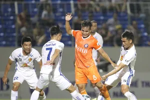 Cuộc so tài giữa Đà Nẵng và Quảng Nam ở giai đoạn 1. Ảnh: PVF