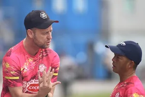 HLV Polking khởi đầu bằng trận thua tại Đà Nẵng