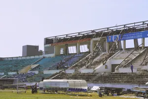 An Giang phải thuê sân do sân Long Xuyên đã được tháo dỡ. Ảnh: AGFC