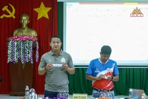 Đại diện các đội tại buổi bốc thăm 