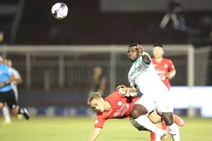 Topenland Bình Định sẽ vắng tay săn bàn Rimario. Ảnh: Dũng Phương 