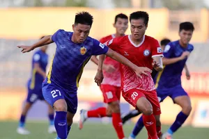 Khánh Hòa tiếp tục thi đấu ấn tượng bên cạnh sự sa sút bất ngờ của Quảng Nam