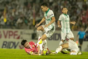 Hà Tĩnh thi đấu không thành công từ đầu mùa đến nay buộc ông Minh Đức phải rời ghế HLV trưởng 