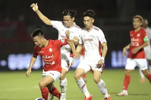 CLB TPHCM chật vật giành 1 điểm ở vòng 11. Ảnh: DŨNG PHƯƠNG 