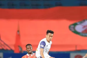 Đội Topenland Bình Định có trận thắng quý giá trên sân Hàng Đẫy ở vòng 11. Ảnh: HNFC