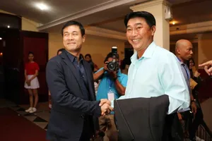 HLV Trần Minh Chiến đến gần với ghế HLV CLB TPHCM. Ảnh: DŨNG PHƯƠNG