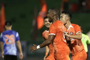 Topenland Bình Định khởi đầu bằng chiến thắng 3-2 trước Đà Nẵng. Ảnh: DŨNG PHƯƠNG