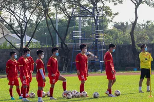 Các cầu thủ U23 Việt Nam trên sân tập chiều 21-2